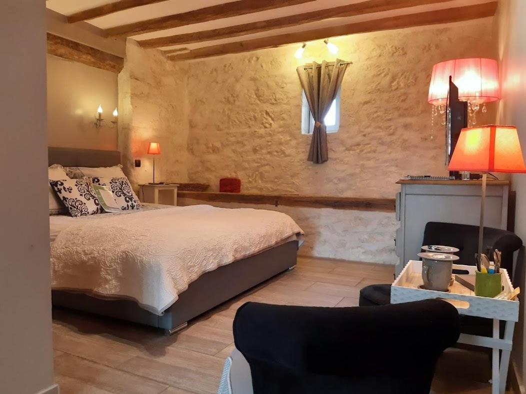 Hotel Domaine Les Feuillants Crouzilles Esterno foto